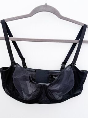 SKIMS Ultra Fine Mesh Strapless Bra | Onyx Black | 38DD | Convertible Straps